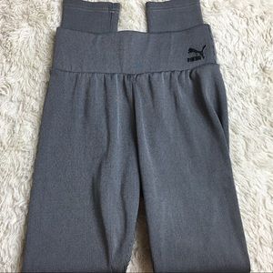 Puma gray and black ribbed athletic leggings M